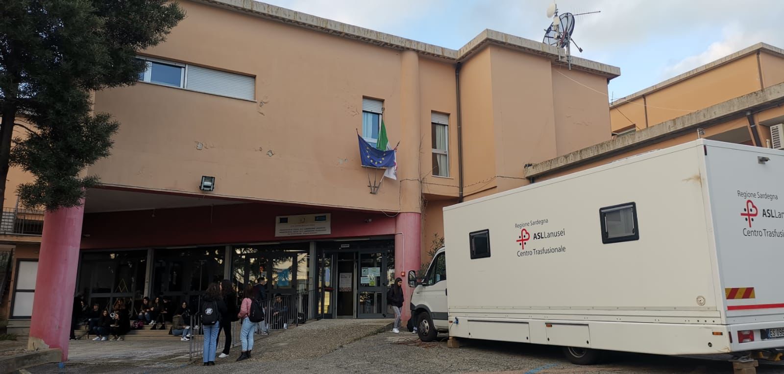 “Una goccia per l’Ogliastra”, la grande solidarietà degli studenti