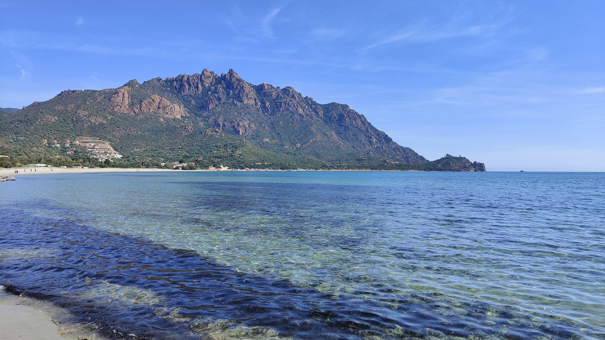 “Spiagge guarenti”, oltre 40 persone per pulire Foxi Manna “Spiagge guarenti”, oltre 40 persone per pulire Foxi Manna
